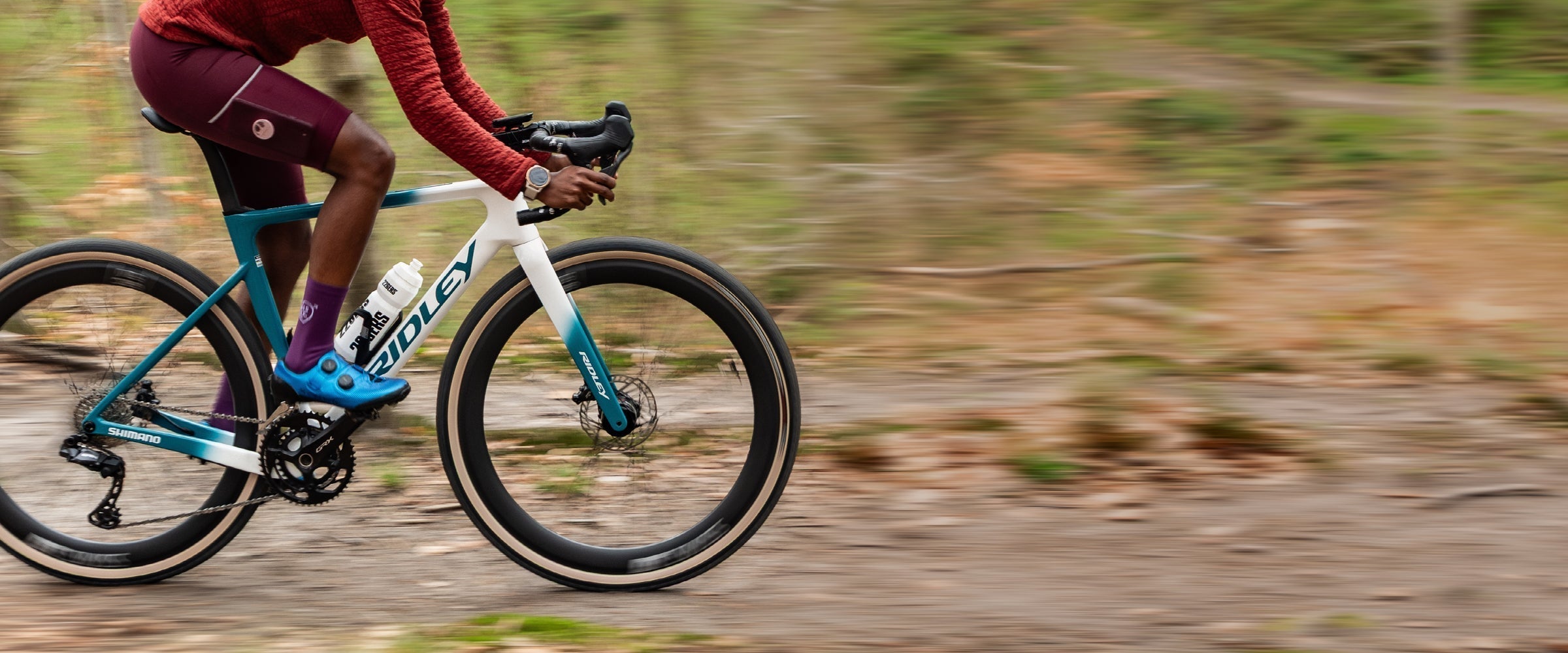 A gravel rider enjoying Gravaa.